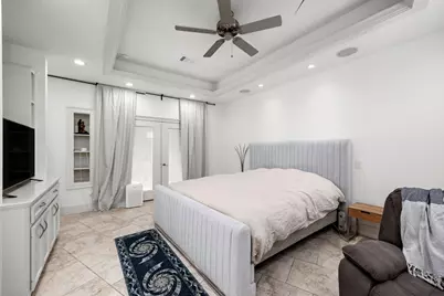 1210 Parkerhaven Court, Houston, TX 77008 - Photo 32
