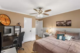 2026 Briargreen Dr, Houston, TX 77077 - Photo 20