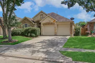 13312 Highland Lake Ln, Pearland, TX 77584 - Photo 1