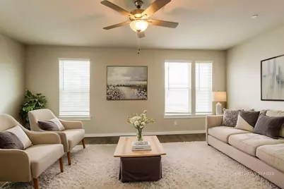 446 S Centro Circle, Shenandoah, TX 77385 - Photo 4