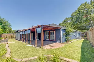 1330 Beaujolais Ln, Houston, TX 77077 - Photo 24