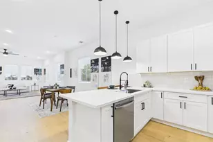 2712 Jensen Creek Ln, Houston, TX 77026 - Photo 2