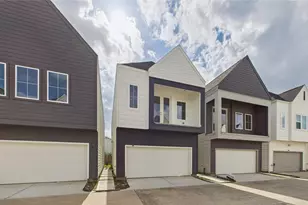 2712 Jensen Creek Ln, Houston, TX 77026 - Photo 48