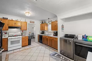 1301 Cedar St, Hearne, TX 77859 - Photo 18