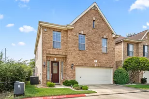 3210 W Park At Beverly Hills, Houston, TX 77057 - Photo 2
