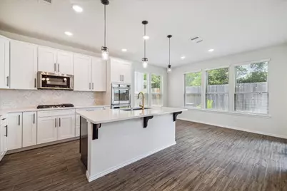 5134 Aedan Oak Street, Houston, TX 77018 - Photo 8