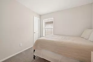 5134 Aedan Oak St, Houston, TX 77018 - Photo 36