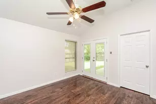 203 Cool Cove, Montgomery, TX 77356 - Photo 18