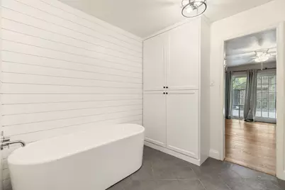 10118 Chevy Chase Drive, Houston, TX 77042 - Photo 28