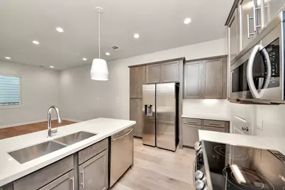 2319 Silva Park Lane, Houston, TX 77091 - Photo 6