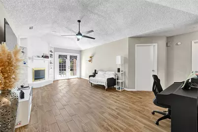 19327 Cypress Harbor Drive, Katy, TX 77449 - Photo 4