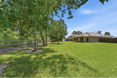 105 Jessica Drive, Dayton, TX 77535 - Photo 22
