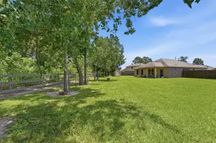 105 Jessica Dr, Dayton, TX 77535 - Photo 22