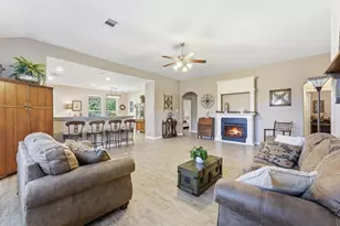 105 Jessica Dr, Dayton, TX 77535 - Photo 4