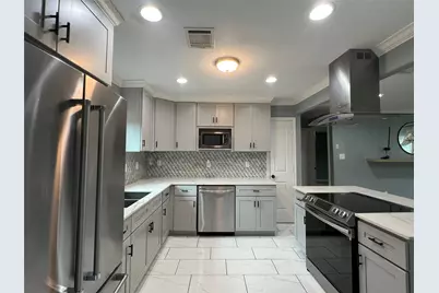 4833 Van Fleet Street, Houston, TX 77033 - Photo 4