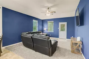 6535 Blimp Base Rd, Hitchcock, TX 77563 - Photo 12