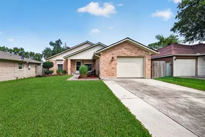 2316 29th Avenue N, Texas City, TX 77590 - Photo 2