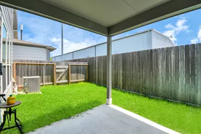 1722 Summerlyn Terrace Drive, Houston, TX 77080 - Photo 28