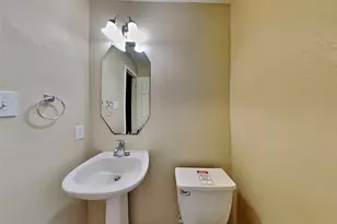8310 Wainwright Way, Rosharon, TX 77583 - Photo 8