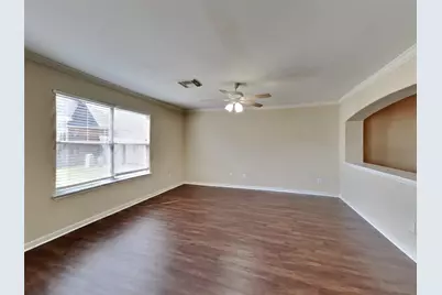 8310 Wainwright Way, Rosharon, TX 77583 - Photo 4