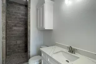 115 Pecan Grv Ct, Anahuac, TX 77514 - Photo 6