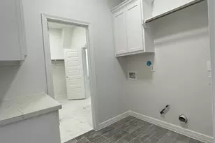 115 Pecan Grv Ct, Anahuac, TX 77514 - Photo 16
