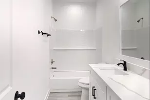 8614 Peachtree St, Houston, TX 77016 - Photo 6