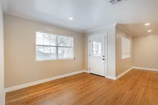 2098 Harland Dr, Houston, TX 77055 - Photo 10