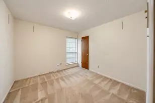 9315 Triola Ln, Houston, TX 77036 - Photo 16