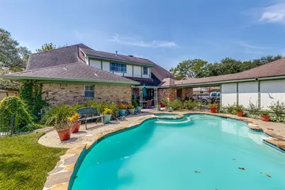 807 Longview Drive, Sugar Land, TX 77478 - Photo 22