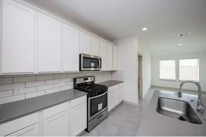 29535 Paytons Park Court, Katy, TX 77494 - Photo 14