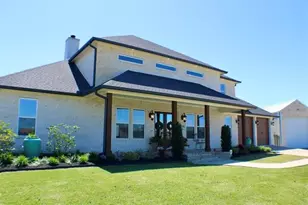 1305 Alice Ln, Beaumont, TX 77705 - Photo 2