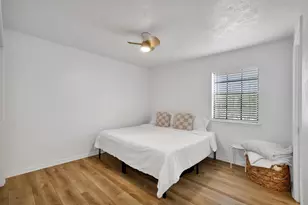 2401 Sycamore Ave, Huntsville, TX 77340 - Photo 10