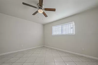 8735 Valley Flag Drive, Houston, TX 77078 - Photo 26