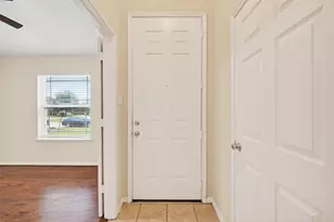 3714 Glover Meadows Ln, Houston, TX 77047 - Photo 4