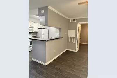 18800 Egret Bay Boulevard #501, Webster, TX 77058 - Photo 6