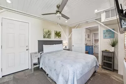 4031 Panola Drive, Galveston, TX 77554 - Photo 14