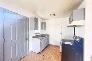 5602 Hirsch Rd, Houston, TX 77026 - Photo 8