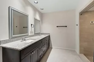 2719 Field Line Dr, Sugar Land, TX 77479 - Photo 30
