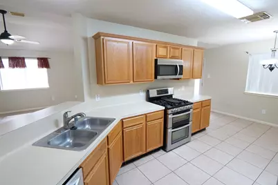 23135 N Waterlake Drive, Richmond, TX 77406 - Photo 10