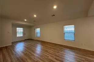 33516 Orange Maple Wy, Pinehurst, TX 77362 - Photo 4