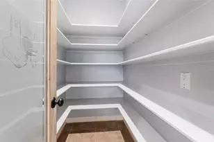 1912 Rollingwood Dr, Huntsville, TX 77340 - Photo 10