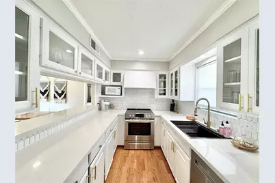 19 Champions Colony W, Houston, TX 77069 - Photo 6