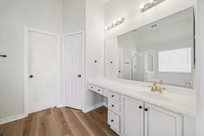 10410 N Newpark Drive, Houston, TX 77041 - Photo 20