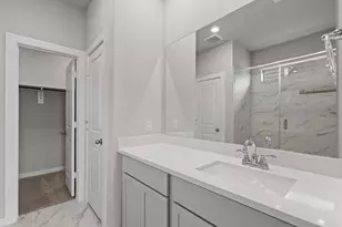 2425 E Heritage Dr, Dayton, TX 77535 - Photo 18