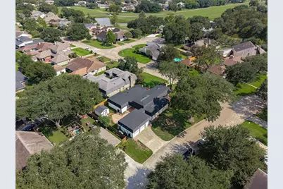 2230 S Fountain Valley Drive, Missouri City, TX 77459 - Photo 26