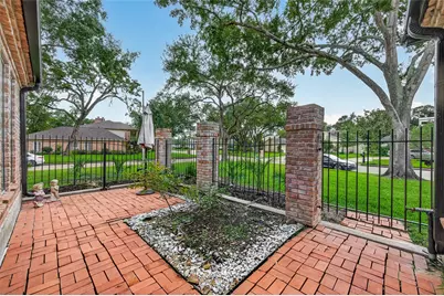 2230 S Fountain Valley Drive, Missouri City, TX 77459 - Photo 6