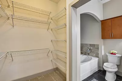 1901 Post Oak Boulevard #2607, Houston, TX 77056 - Photo 20