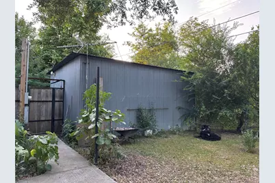 902 Ferol Lane, Highlands, TX 77562 - Photo 4