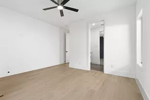 635 Rolling Oaks, Stafford, TX 77477 - Photo 24